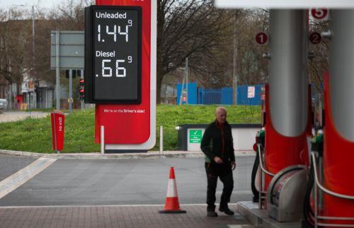 epa12843650 Fuel prices displayed at a petrol station in Liverpool, Britain, 23 March 2026. Global oil prices have risen beyond 110 USD (95 EUR) per barrel as the conflict in the Middle East intensifies.  EPA/ADAM VAUGHAN