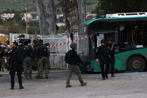 epa12843878 Israeli security, rescue, and paramedics at the scene of a direct hit by a missile fired by Hezbollah in the northern  Israeli city of Kiryat Shmona, 23 March 2026. The Israeli military stated it is conducting strikes across Lebanon targeting Hezbollah infrastructure and personnel.  EPA/ATEF SAFADI