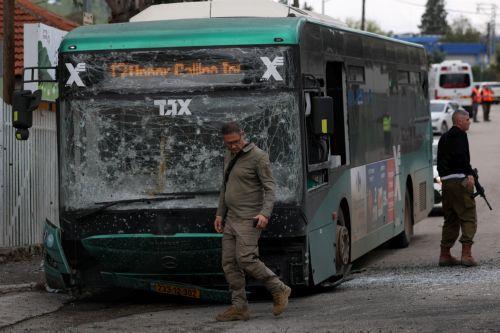 epa12843882 Israeli security, rescue, and paramedics at the scene of a direct hit by a missile fired by Hezbollah in the northern  Israeli city of Kiryat Shmona, 23 March 2026. The Israeli military stated it is conducting strikes across Lebanon targeting Hezbollah infrastructure and personnel.  EPA/ATEF SAFADI
