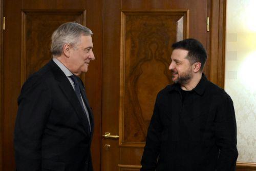 epa12861915 Italian Foreign Minister Antonio Tajani (L) greets Ukrainian President Volodymyr Zelensky during thier meeting in Kyiv, Ukraine, 31 March 2026.  EPA/ALESSANDRO DI MEO