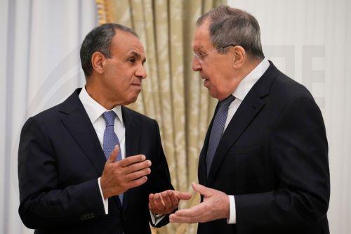 epa12865830 Egyptian Foreign Minister Badr Abdelatty (L) speaks with Russian Foreign Minister Sergei Lavrov ahead of a meeting with the Russian president at the Senate Palace of the Kremlin in Moscow, Russia, 02 April 2026.  EPA/ALEXANDER ZEMLIANICHENKO / POOL