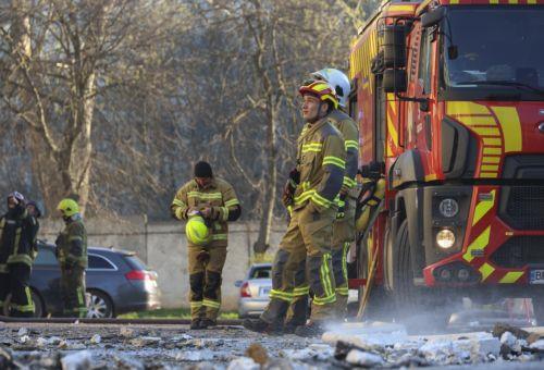 epa12871259 Ukrainian rescuers work at the site of a Russian strike on a residential building in Odesa, Ukraine, 06 April 2026, amid the ongoing Russian invasion. At least three people, including one child, were killed and 16 others injured in the overnight attack, according to a National Police of Ukraine report.  EPA/IGOR MASLOV