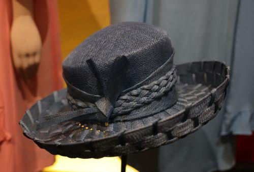 epa12877223 A hat worn by Britain’s Queen Elizabeth II is displayed at the exhibition 'Queen Elizabeth II: Her Life in Style' at The King’s Gallery, Buckingham Palace in London, Britain, 09 April 2026. The exhibition features 300 pieces of clothing and accessories worn by late Britain’s Queen Elizabeth and runs from 10 April to 18 October 2026.  EPA/NEIL...