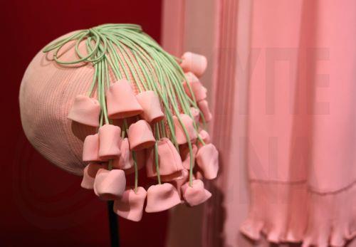 epa12877226 A hat worn by Britain’s Queen Elizabeth II in her 1977 Jubilee year is displayed at the exhibition 'Queen Elizabeth II: Her Life in Style' at The King’s Gallery, Buckingham Palace in London, Britain, 09 April 2026. The exhibition features 300 pieces of clothing and accessories worn by late Britain’s Queen Elizabeth and runs from 10 April to 18...