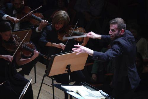 Πασχαλινή Συναυλία με την Κρατική Ορχήστρα Αθηνών - Ορχήστρα in Residence του Μεγάρου υπό τη μουσική διεύθυνση του αρχιμουσικού Κωνσταντίνου Τερζάκη, στην αίθουσα Χρήστος Λαμπράκης, τη Μεγάλη Τετάρτη 08 Απριλίου 2026. Λυρικοί τραγουδιστές: η Σοφία Κυανίδου, η Μαίρη-Έλεν Νέζη, ο Mario Zeffiri και ο Πέτρος Μαγουλάς. Μεγάλη Πέμπτη 09 Απριλίου 2026....