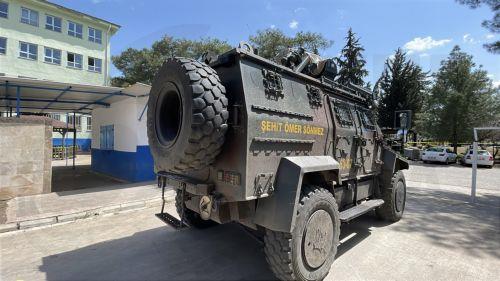 epa12888876 Turkish security forces at the site of a shooting that took place in a school in Siverek district of Sanliurfa, Turkey, 14 April 2026. At least 16 people have been injured after a former student opened fire at the Ahmet Koyuncu Vocational and Technical Anatolian High School in Siverek district, before killing himself with the same weapon,...