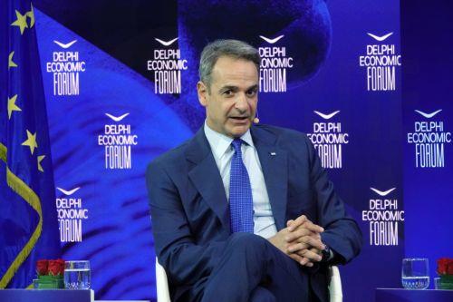 Ο πρωθυπουργός Κυριάκος Μητσοτάκης συζητά με τον πρόεδρο του Ευρωπαϊκού Συμβουλίου António Costa (Αντόνιο Κόστα), στο πλαίσιο του 11ου Οικονομικού Φόρουμ των Δελφών, Δελφοί, Τετάρτη 22 Απριλίου 2026. Περισσότεροι από 1.200 ομιλητές διεθνούς εμβέλειας, στην ιστορική πόλη των Δελφών, θα αναλύσουν τους μετασχηματισμούς που αλλάζουν ριζικά τον κόσμο μας: από το...