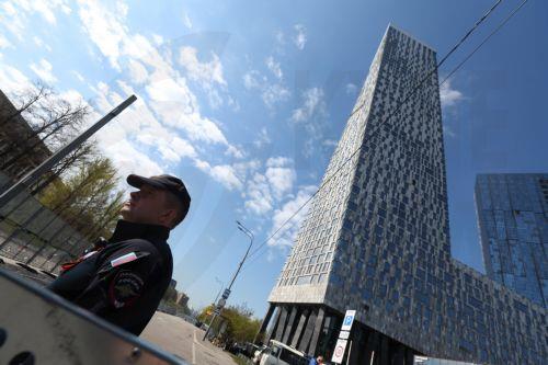 epa12931517 A damaged apartment building following a Ukrainian drone strike in Moscow, Russia, 04 May 2026. Moscow Mayor Sergei Sobyanin said a Ukrainian drone fell into an apartment building in Moscow, no casualties were reported.  EPA/MAXIM SHIPENKOV