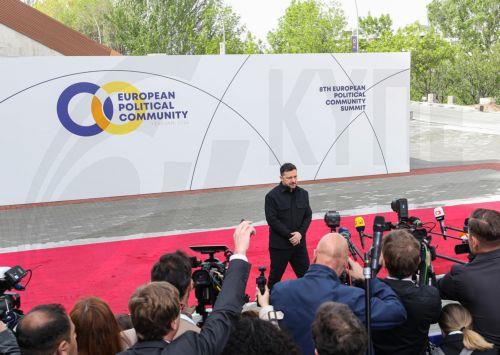 epa12931744 Ukrainian President Volodymyr Zelenskyy speaks to the media upon arriving for a meeting of the European Political Community in Yerevan, Armenia, 04 May 2026. The summit is taking place in the Armenian capital, with topics including European security in the context of economics and energy.  EPA/HAYK BAGHDASARYAN