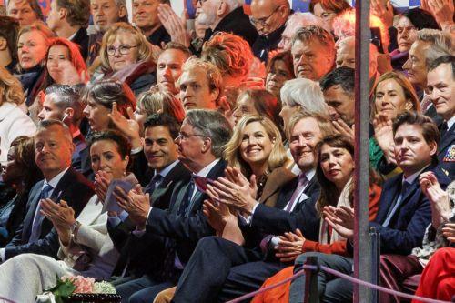 epa12934891 Dutch Prime Minister Rob Jetten, King Willem-Alexander and Queen Maxima attend the May 5 concert on the Amstel at Royal Theatre Carre in Amsterdam, the Netherlands, 05 May 2026. The concert traditionally marks the conclusion of the National Liberation Celebration.  EPA/RAMON VAN FLYMEN