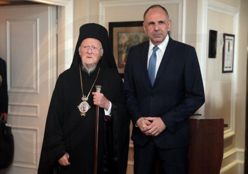 Ο υπουργός Εξωτερικών Γιώργος Γεραπετρίτης υποδέχεται τον Οικουμενικό Πατριάρχη Βαρθολομαίου στο επίσημο γεύμα που διοργανώνει το ΥΠΕΞ προς τιμήν του, σε κεντρικό ξενοδοχείο της Αθήνας, Πέμπτη 7 Μαΐου 2026. Ο Αρχιεπίσκοπος Κωνσταντινουπόλεως, Νέας Ρώμης και Οικουμενικός Πατριάρχης κκ. Βαρθολομαίος βρίσκεται σε πολυήμερη επίσκεψη στην Αθήνα από τη Δευτέρα 4...