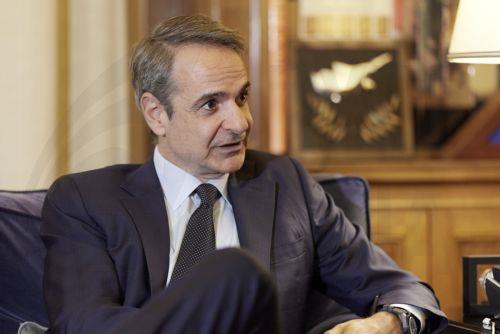 (ΞΕΝΗ ΔΗΜΟΣΙΕΥΣΗ) Ο πρωθυπουργός Κυριάκος Μητσοτάκης συνομιλεί με τον Πρόεδρο της Δημοκρατίας Κωνσταντίνο Τασούλα, κατά τη διάρκεια της συνάντησής τους στο Προεδρικό Μέγαρο, Αθήνα, Τέταρτη 20 Μαΐου 2026.  ΑΠΕ-ΜΠΕ/ΓΡΑΦΕΙΟ ΤΥΠΟΥ ΠΡΩΘΥΠΟΥΡΓΟΥ/ΔΗΜΗΤΡΗΣ ΠΑΠΑΜΗΤΣΟΣ