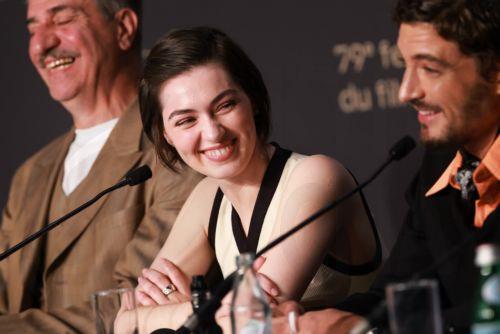 epa12980764 Simon Abkarian (L), Anamaria Vartolomei (C) and Niels Schneider attend the press conference for 'La Bataille De Gaulle : L’age De Fer' during the 79th annual Cannes Film Festival, in Cannes, France, 21 May 2026. The film festival runs from 12 to 23 May 2026.  EPA/CLEMENS BILAN / POOL