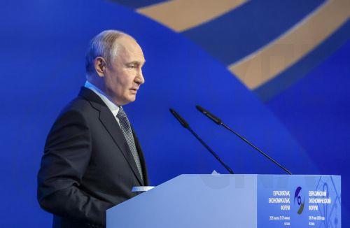 epa13000895 Russian President Vladimir Putin deliveres his speech on a plenary session of the 5th Eurasian Economic Forum (EEF) on the Eurasian Economic Union (EAEU) summit in Astana, Kazakhstan, 28 May 2026. The Eurasian Economic Union (EAEU) involves five core member states that make up the union - Armenia, Belarus, Kazakhstan, Kyrgyzstan and Russia, as...