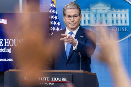 epa13001248 US Treasury Secretary Scott Bessent responds to a question from reporters during the daily briefing at the White House in Washington, DC, USA, 28 May 2026. Bessent took questions on several topics, including Iran negotiations, Trump's 'anti-weaponization' fund and a proposed '250 dollar' commemorative bill.  EPA/SHAWN THEW