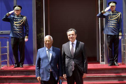 epa13012922 Kosovo Prime Minister Albin Kurti (R) welcomes European Council President Antonio Costa (L) in Pristina, Kosovo, 03 June 2026. European Council President Costa is on an official visit to Kosovo as a part of his tour of the Western Balkan countries.  EPA/GEORGI LICOVSKI
