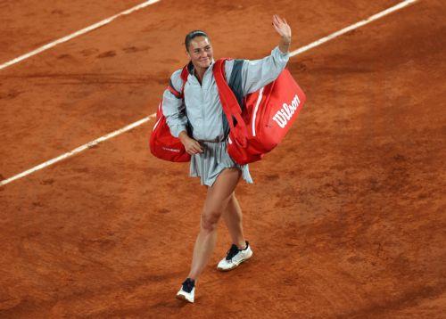 epa13015838 Marta Kostyuk of Ukraine leaves after losing her Women's semifinal match against Mirra Andreeva of Russia at the French Open Grand Slam tennis tournament at Roland Garros in Paris, France, 04 June 2026.  EPA/MOHAMMED BADRA