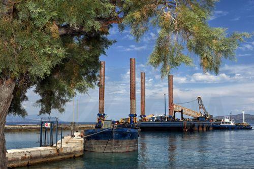 Σε πλήρη λειτουργία για τη θαλάσσια κυκλοφορία τίθεται από σήμερα, Τετάρτη 17 Ιουνίου 2026, η Διώρυγα της Κορίνθου. Η επαναλειτουργία του καναλιού κατέστη δυνατή μετά τη σημαντική πρόοδο και την επιτυχή ολοκλήρωση του κύριου μέρους των κρίσιμων εργασιών αποκατάστασης και σταθεροποίησης των πρανών. Η απόφαση για την επανέναρξη των διελεύσεων ελήφθη κατόπιν...