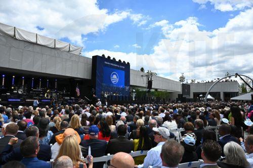 epa13047960 Former U.S. President Barack Obama speaks at the opening ceremony of the Obama Presidential Center in Chicago, Illinois, USA, 18 June 2026. The 19-acre campus includes a museum, a branch of the Chicago Public Library, an athletic center, a cafe, a restaurant, a sledding hill and public park space.  EPA/VICTOR HILITSKI