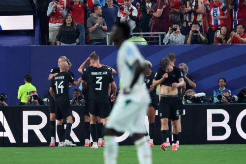 epa13057596 Players of Norway celebrate the 1-0 goal during the FIFA World Cup 2026 group stage match Senegal against Norway, in East Rutherford, New Jersey, USA, 22 June 2026.  EPA/OLGA FEDOROVA