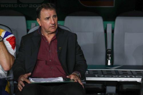 epa13059919 Nestor Lorenzo head coach of Colombia reacts during the FIFA World Cup 2026 Group K match Colombia against DR Congo in Guadalajara, Mexico, 23 June 2026.  EPA/ALEX CRUZ