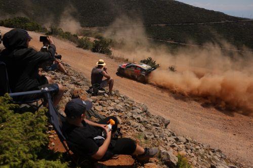 Οι Βέλγοι Thierry Neuville και Martijn Wydaeghe οδηγούν το Hyundai i20 N Rally1, στην ειδική διαδρομή SS6 STIRI 2, κατά τη διάρκεια του EΚO Acropolis Rally Greece, στο πλαίσιο του Παγκόσμιου Πρωταθλήματος Ράλλυ (WRC), στο Στείρι Βοιωτίας, Παρασκευή 26 Ιουνίου 2026.  Στην Ελλάδα διεξάγεται 25-28 Ιουνίου 2026, το Παγκόσμιο Πρωτάθλημα Ράλλυ (WRC), το οποίο...