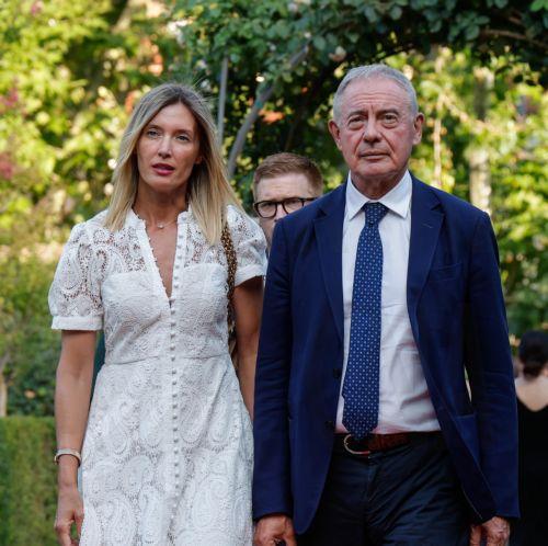 epa13081521 Italian Minister for Business and Made in Italy Adolfo Urso (R) attends an event at Villa Taverna, the US ambassador's residence, to celebrate the upcoming US Independence Day, in Rome, Italy, 02 July 2026.  EPA/GIUSEPPE LAMI