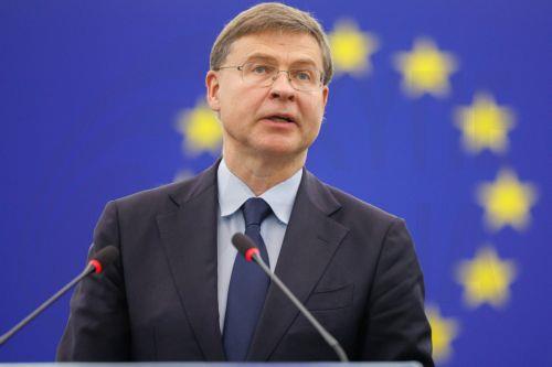 epa13092234 European Commissioner for Economy and Productivity, Implementation and Simplification Valdis Dombrovskis speaks during the presentation of the 2025 annual report on the financial activities of the European Investment Bank (EIB) Group at a plenary session of the European Parliament in Strasbourg, France, 06 July 2026.  EPA/OLIVIER MATTHYS