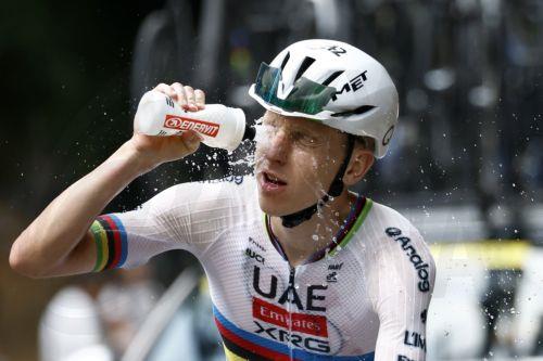 epaselect epa13100723 Slovenian cyclist Tadej Pogacar of UAE Team Emirates XRG cools down during Stage 6 of the Tour de France, a 186.2 km route from Pau to Gavarnie-Gedre, France, 09 July 2026.  EPA/YOAN VALAT