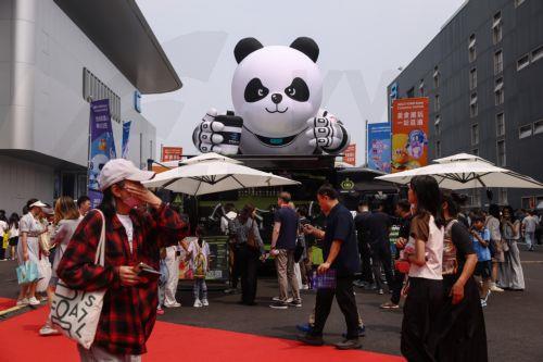 epa13180341 Visitors walk at the venue of the 2026 World Robot Conference in Beijing, China, 20 August 2026. The WRC event runs from 19 to 23 August.  EPA/WU HAO