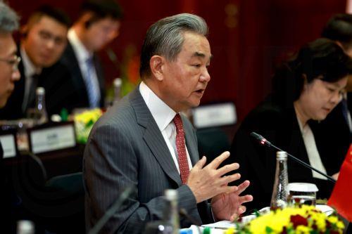 epa13182108 China's Foreign Minister Wang Yi (C) delivers his remarks during a meeting with his Indonesian counterpart Sugiono (not pictured) in Jakarta, Indonesia, 21 August 2026. Wang Yi is in an official visit to Indonesia to attend comprehensive strategic dialogue Indonesia-China.  EPA/MAST IRHAM