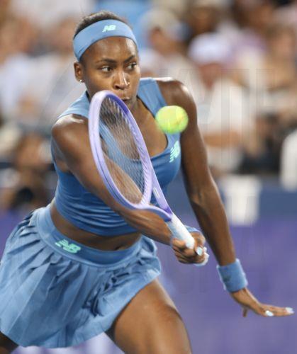 epa13187803 Coco Gauff of the USA in action against Jessica Pegula of the USA during the women's singles final of the Cincinnati Open tennis tournament in Cincinnati, Ohio, USA, 23 August 2026.  EPA/MARK LYONS