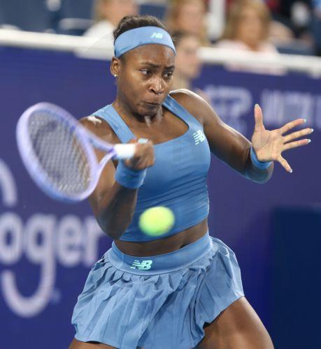epa13187804 Coco Gauff of the USA in action against Jessica Pegula of the USA during the women's singles final of the Cincinnati Open tennis tournament in Cincinnati, Ohio, USA, 23 August 2026.  EPA/MARK LYONS