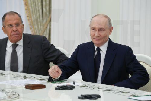 epa13188553 Russian President Vladimir Putin (R) and Russian Foreign Minister Sergey Lavrov attend a meeting with Indian Foreign Minister Subrahmanyam Jaishankar (not pictured) at the Kremlin in Moscow, Russia, 24 August 2026.  EPA/SERGEI KARPUKHIN/SPUTNIK/KREMLIN / POOL MANDATORY CREDIT
