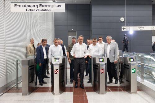 Ο πρωθυπουργός Κυριάκος Μητσοτάκης, συνοδευόμενος από τον υπουργό Υποδομών και Μεταφορών Χρίστο Δήμα, ξεναγείται στην επέκταση του Μετρό Θεσσαλονίκης προς την Καλαμαριά, στον σταθμό «Μίκρα», Θεσσαλονίκη, την Πέμπτη 27 Αυγούστου 2026. Παρουσία του πρωθυπουργού, εγκαινιάζεται σήμερα η επέκταση του μετρό Θεσσαλονίκης προς την Καλαμαριά με 5 νέους σταθμούς:...