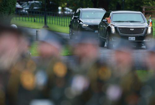 epa13233637 The US presidential motorcade arrives at the Aras an Uachtarain in Dublin, Ireland, 12 September 2026. The US president is on a two-day visit to Ireland, including a visit to his golf course in Doonbeg.  EPA/NEIL HALL