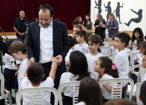 Επίσκεψη στο Δημοτικό Σχολείο Κωνσταντινουπόλεως με την ευκαιρία της νέας σχολικής χρονιάς πραγματοποίησε σήμερα ο Πρόεδρος της Δημοκρατίας Νίκος Χριστοδουλίδης, Λευκωσία 14 Σεπτεμβρίου 2026. ΚΥΠΕ/ΚΑΤΙΑ ΧΡΙΣΤΟΔΟΥΛΟΥ