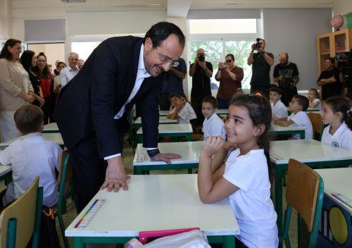 Επίσκεψη στο Δημοτικό Σχολείο Κωνσταντινουπόλεως με την ευκαιρία της νέας σχολικής χρονιάς πραγματοποίησε σήμερα ο Πρόεδρος της Δημοκρατίας Νίκος Χριστοδουλίδης, Λευκωσία 14 Σεπτεμβρίου 2026. ΚΥΠΕ/ΚΑΤΙΑ ΧΡΙΣΤΟΔΟΥΛΟΥ