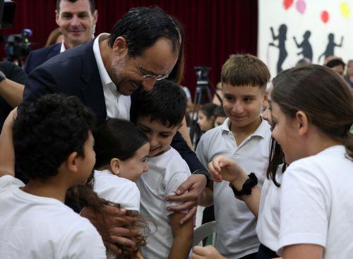 Επίσκεψη στο Δημοτικό Σχολείο Κωνσταντινουπόλεως με την ευκαιρία της νέας σχολικής χρονιάς πραγματοποίησε σήμερα ο Πρόεδρος της Δημοκρατίας Νίκος Χριστοδουλίδης, Λευκωσία 14 Σεπτεμβρίου 2026. ΚΥΠΕ/ΚΑΤΙΑ ΧΡΙΣΤΟΔΟΥΛΟΥ