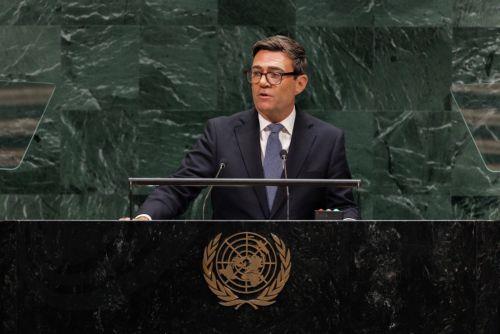 epa13256783 Prime Minister of the United Kingdom of Great Britain and Northern Ireland, Andy Burnham (R), speaks during the General Debate of the 81st session of the United Nations General Assembly at United Nations Headquarters in New York, New York, USA, 22 September 2026.  EPA/OLGA FEDOROVA
