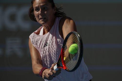 epa13274056 Daria Kasatkina of Australia in action against Paula Badosa of Spain during their women’s singles 1st round game at the China Open tennis tournament in Beijing, China, 01 October 2026.  EPA/ANDRES MARTINEZ CASARES