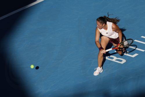 epa13274059 Daria Kasatkina of Australia in action against Paula Badosa of Spain during their women’s singles 1st round game at the China Open tennis tournament in Beijing, China, 01 October 2026.  EPA/ANDRES MARTINEZ CASARES