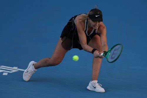 epa13274062 Paula Badosa of Spain in action against Daria Kasatkina of Australia during their women’s singles 1st round game at the China Open tennis tournament in Beijing, China, 01 October 2026.  EPA/ANDRES MARTINEZ CASARES