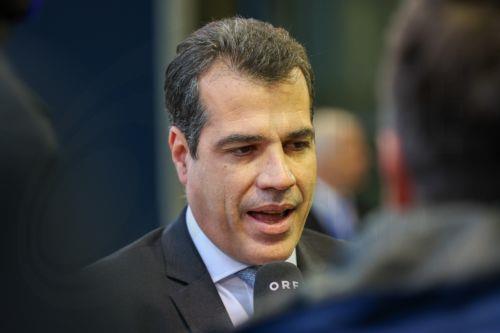 epa13274115 Greek Minister of Migration and Asylum Athanasios Plevris speaks to the press during the Justice and Home Affairs Council in Luxembourg, 01 October 2026. Ministers are set to discuss the situation in the Schengen area, returns and readmission cooperation with third countries, the implementation of the EU Pact on Migration and Asylum, internal...