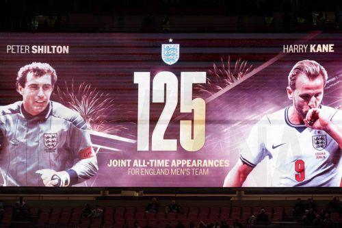 epa13285812 The score board shows Harry Kane of England equalling the record number of all time appearances with Peter Shilton during the UEFA Nations League match England against Czechia, in London, Britan, 06 October 2026.  EPA/ANDY RAIN