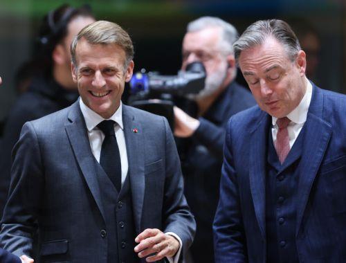 epa13305867 French President Emmanuel Macron (L) and Belgian Prime Minister Bart De Wever during a European Council summit in Brussels, Belgium, 15 October 2026. European Union (EU) heads of state and government are meeting for a two-day summit on 15 and 16 October 2026 focusing on European competitiveness and energy prices, the EU's long-term budget for...