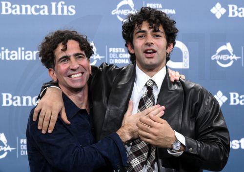 epa13306243 Italian director Nicola Prosatore (L) and Italian actor Massimiliano Caiazzo pose during a photocall for the film 'Je So' Pazzo' at the 21st annual Rome Film Festival in Rome, Italy, 15 October 2026. The Festa del Cinema di Roma runs from 13 to 25 October 2026.  EPA/ETTORE FERRARI
