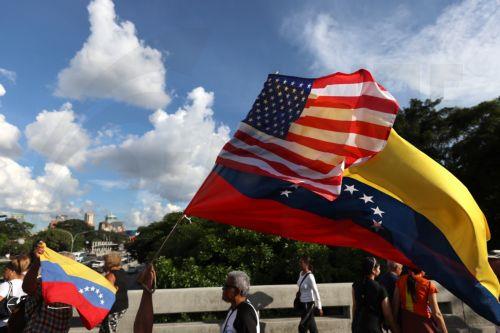 epa13324265 People participate in a Venezuelan opposition rally to demand an election schedule and presidential elections for 2027, organized by the Vente Venezuela (VV) party in Caracas, Venezuela, 22 October 2026.  EPA/MIGUEL GUTIERREZ