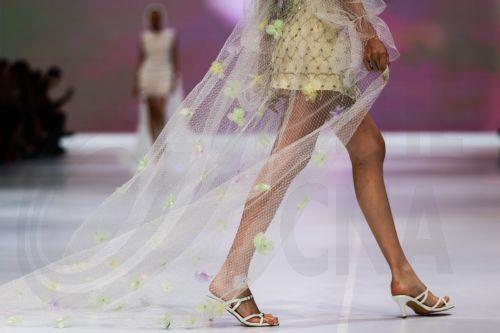 epaselect epa13339187 A model presents a creation by Indonesian fashion designer Ingrid Husodo during the Jakarta Fashion Week 2027, in Jakarta, Indonesia, 29 October 2026. The event runs from 26 October to 01 November 2026.  EPA/MAST IRHAM