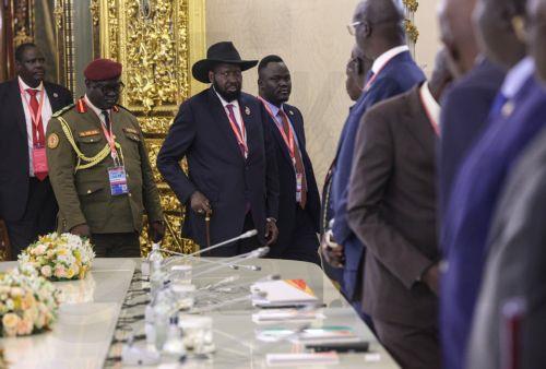 epa13341649 Members of the South Sudan delegation, led by President Salva Kiir, attend a meeting with Russian President Vladimir Putin on the sidelines of the third Russia-Africa Summit in Moscow, Russia, 30 October 2026. The 3rd Russia-Africa Summit runs from 28 to 29 October, alongside an Economic and Humanitarian Forum.  EPA/MAXIM SHIPENKOV / POOL